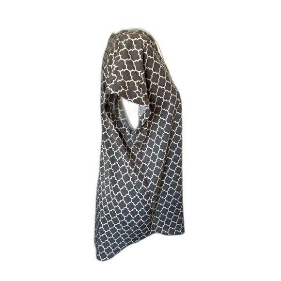 EXPRESS Satin Lattice Print Short Sleeve Blouse Size M - Picture 3 of 5